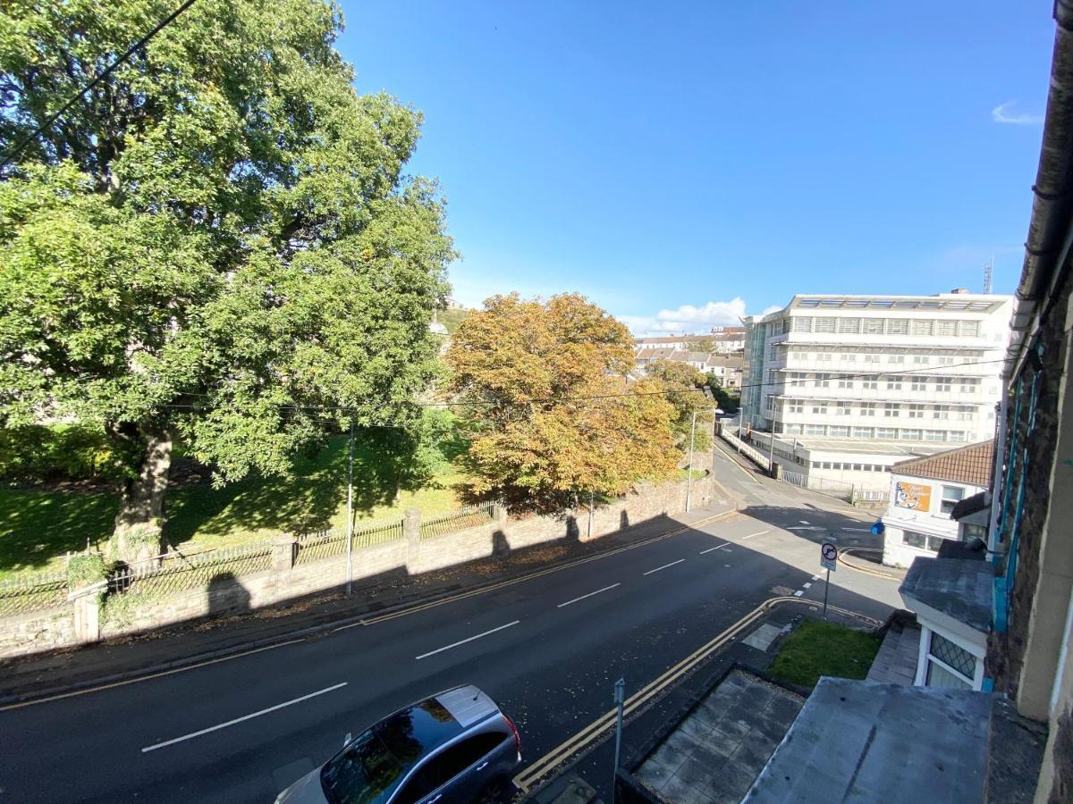 Budget Stay, Shared Guest House, R1 Mount Pleasant Hill Swansea Exterior photo